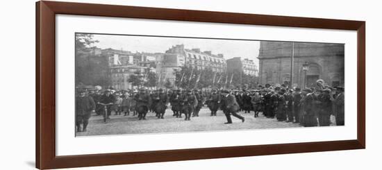 Mobilized French Troops Marching in Paris, France, August 1914-null-Framed Giclee Print