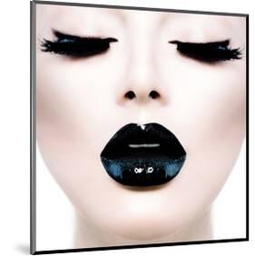 Model Black MakeUp Long Lushes-null-Mounted Art Print