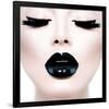 Model Black MakeUp Long Lushes-null-Framed Art Print