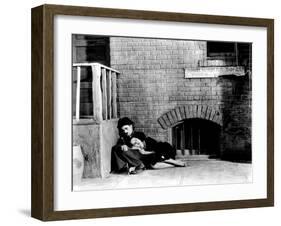 Modern Times, Charles Chaplin, Paulette Goddard, 1936-null-Framed Photo