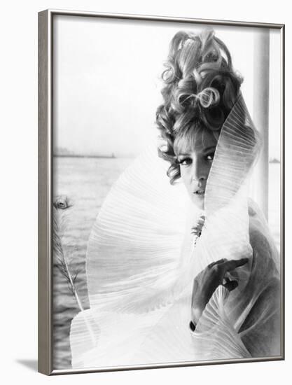 Modesty Blaise, Monica Vitti, 1966-null-Framed Photo