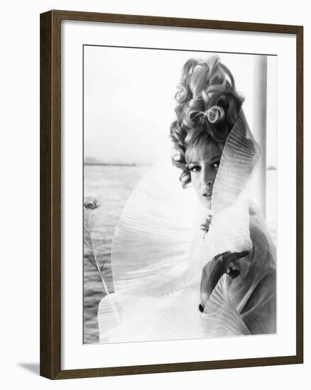 Modesty Blaise, Monica Vitti, 1966-null-Framed Photo