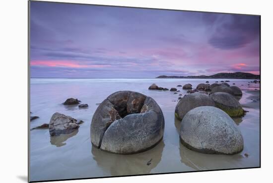 Moeraki Boulders, South Island, New Zealand-Doug Pearson-Mounted Photographic Print