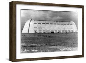 Moffett Field, California - Giant Hangar Exterior-Lantern Press-Framed Art Print