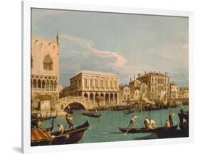 Mole und Riva degli Schiavoni as seen from Bacino di S.Marco-Canaletto (Giovanni Antonio Canal)-Framed Giclee Print