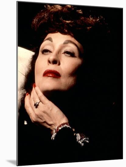 Mommie Dearest, Faye Dunaway, 1981-null-Mounted Photo