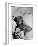 Monroe, Marilyn, 9999-null-Framed Art Print