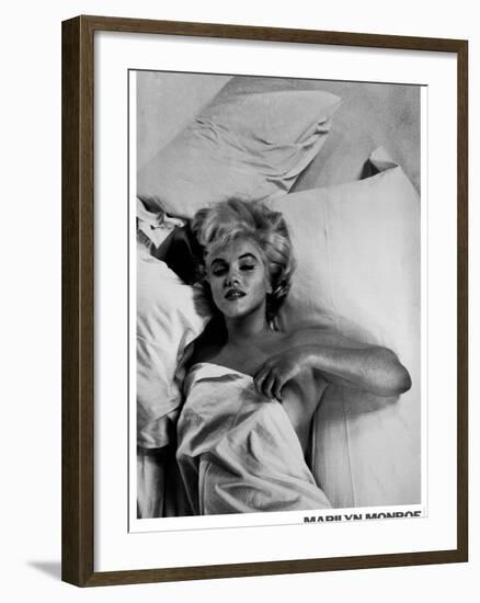 Monroe, Marilyn, 9999-null-Framed Art Print