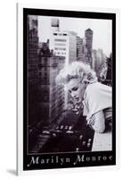 Monroe, Marilyn, 9999-null-Framed Art Print