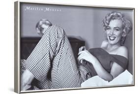 Monroe, Marilyn, 9999-null-Framed Art Print