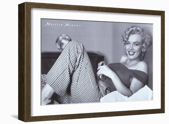 Monroe, Marilyn, 9999-null-Framed Art Print