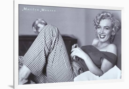 Monroe, Marilyn, 9999-null-Framed Art Print