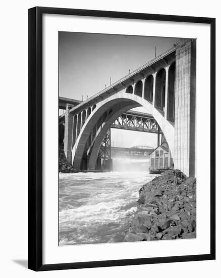 Monroe Street Bridge, Spokane River, Spokane, 1916-null-Framed Giclee Print