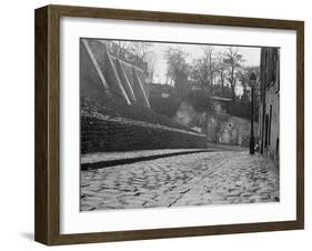 Montmartre-null-Framed Giclee Print