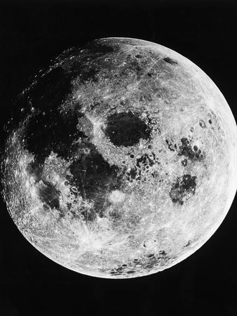 https://imgc.allpostersimages.com/img/posters/moon-seen-from-apollo-11_u-L-PZMQCR0.jpg?artPerspective=n