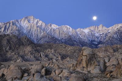 Moonset On Lone Pine Peak And Mt Whitney California Usa Photographic Print Jaynes Gallery Allposters Com