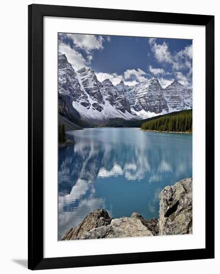 Moraine Lake in the Fall with Fresh Snow, Banff National Park, UNESCO World Heritage Site, Alberta,-James Hager-Framed Photographic Print