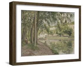 Moret, le canal du Loing (Seine et Marne) ou Chemin de halage à Saint Mammès-Camille Pissarro-Framed Giclee Print