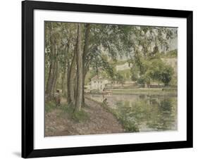 Moret, le canal du Loing (Seine et Marne) ou Chemin de halage à Saint Mammès-Camille Pissarro-Framed Giclee Print