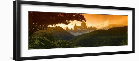 Morning View of Fitz Roy, National Park Los Glaciares, El Chalten, Patagonia, Argentina-Keren Su-Framed Photographic Print