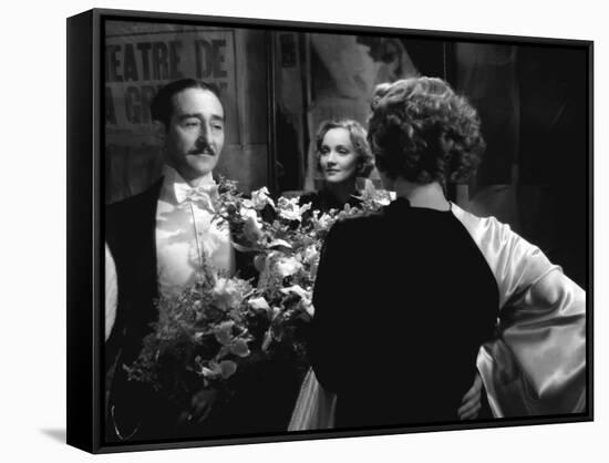 MOROCCO, 1930 directed by JOSEF VON STERNBERG Adolphe Menjou and Marlene Dietrich (b/w photo)-null-Framed Stretched Canvas