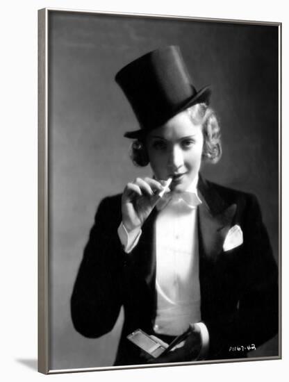 MOROCCO, 1930 directed by JOSEF VON STERNBERG Marlene Dietrich (b/w photo)-null-Framed Photo