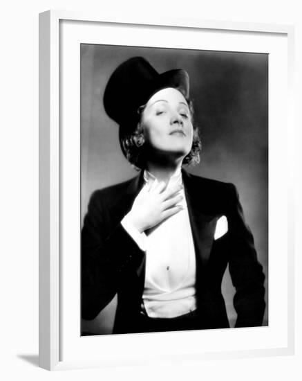 Morocco, Marlene Dietrich, 1930-null-Framed Photo