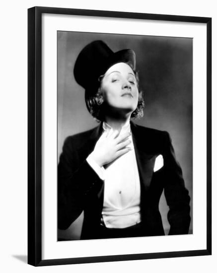 Morocco, Marlene Dietrich, 1930-null-Framed Photo