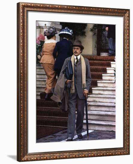 MORTE A VENEZIA / MORT A VENISE, 1971 directed by LUCHINO VISCONT Dirk Bogarde (photo)-null-Framed Photo