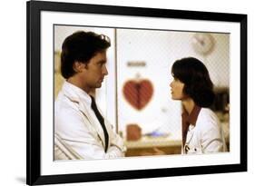 Morts suspectes Coma by Michael Crichton with Michael Douglas and Genevieve Bujold, 1978 (photo)-null-Framed Photo