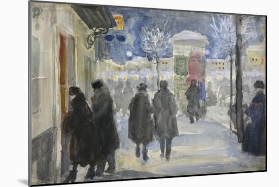 Moscow Street, 1922-Sergei Arsenyevich Vinogradov-Mounted Giclee Print