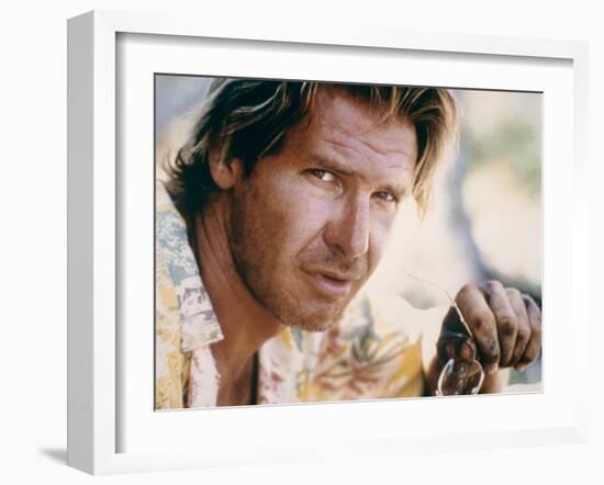 MOSQUITO COAST, 1986 directed by PETER WEIR Harrison Ford (photo)-null-Framed Photo