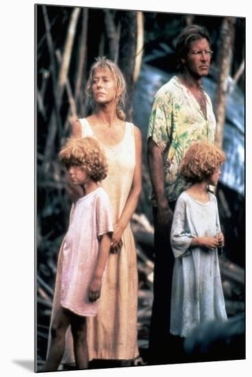 MOSQUITO COAST, 1986 directed by PETER WEIR Helen Mirren and Harrison Ford (photo)-null-Mounted Photo