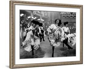 Moulin Rouge, 1952-null-Framed Photo