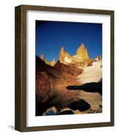 Mount Fitz Roy Laguna-null-Framed Art Print