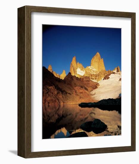 Mount Fitz Roy Laguna-null-Framed Art Print