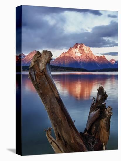 Mount Moran at Jackson Lake from Jackson Lake Dam in Grand Teton National Park, Wyoming-Melissa Southern-Stretched Canvas