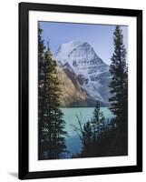 Mount Robson, UNESCO World Heritage Site, Canadian Rockies, British Columbia, Canada, North America-JIA HE-Framed Photographic Print