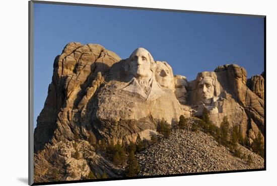 Mount Rushmore National Monument in South Dakota-Paul Souders-Mounted Photographic Print