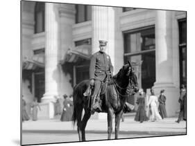 Mounted Policeman, New York, N.Y.-null-Mounted Photo