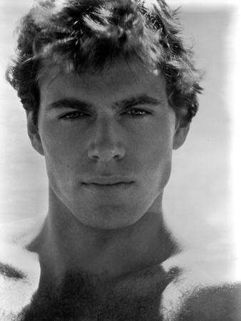 Does anyone know who Jon-Erik Hexum was? The most handsome man of the