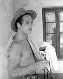 Paul Newman Posed in Topless-Movie Star News-Photo