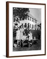 Mr. Blandings Builds His Dream House, Sharyn Moffett, Myrna Loy, Cary Grant, Connie Marshall, 1948-null-Framed Photo