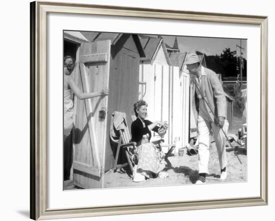 Mr. Hulot's Holiday, (aka Les Vacances De Monsieur Hulot), 1953-null-Framed Photo