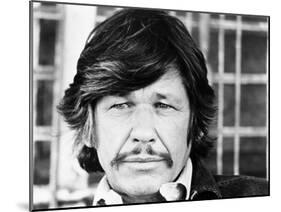 Mr. Majestyk, Charles Bronson, 1974-null-Mounted Photo