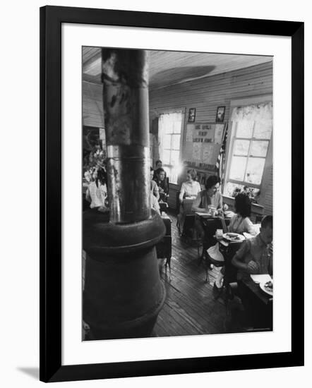 Mrs. Lyndon B. Johnson Eating Lunch with School Kids-Stan Wayman-Framed Photographic Print