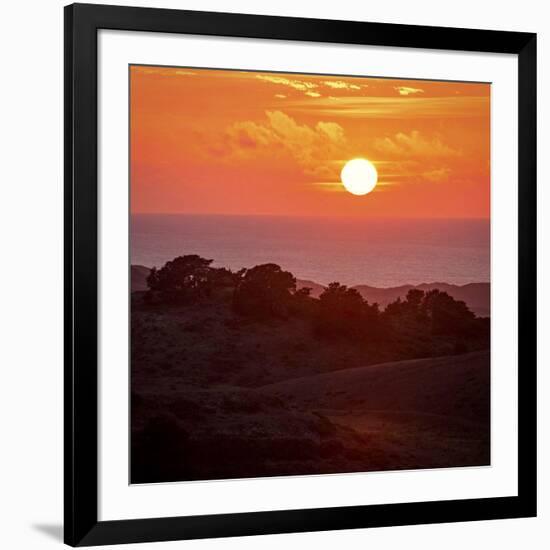 Mt Vision Sunset-Lance Kuehne-Framed Photographic Print