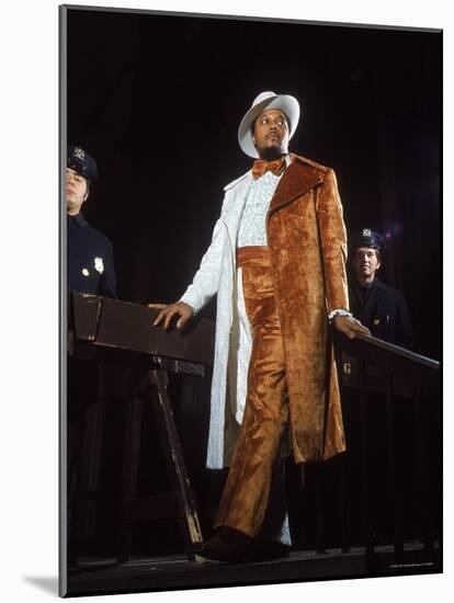 Muhammad Ali Fan in Half Sequined, Velvet Suit at Madison Square Garden for Oscar Bonavena Fight-Bill Ray-Mounted Photographic Print