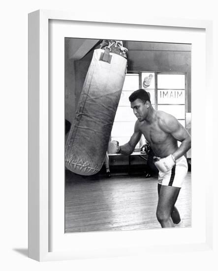 Muhammad Ali Training at the 5th Street Gym, Miami Beach, 27 September 1965-null-Framed Photographic Print