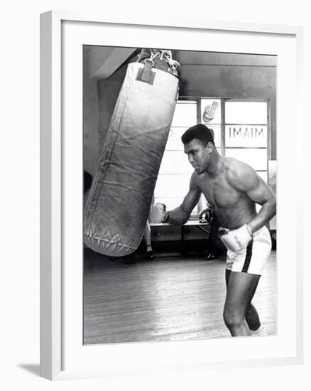 Muhammad Ali Training at the 5th Street Gym, Miami Beach, 27 September 1965-null-Framed Photographic Print